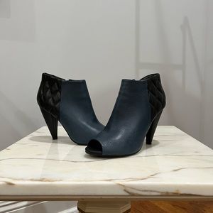 sychella booties